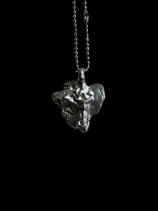 PLEKTRUM PENDANT 1